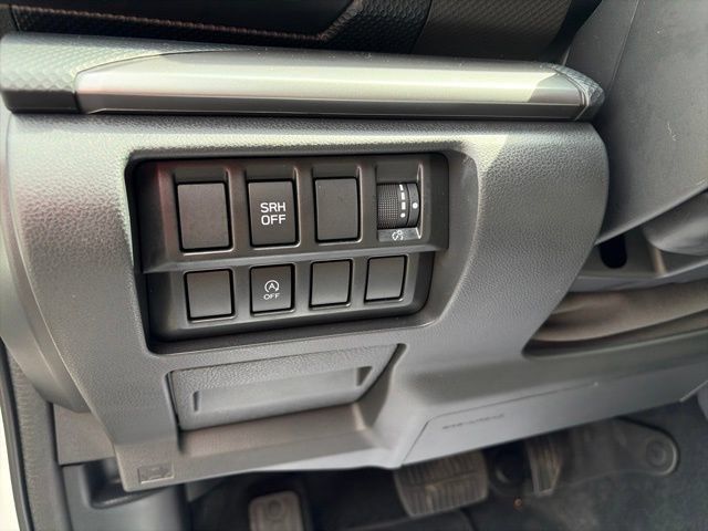 Used 2023 Subaru Forester Premium AWD/4WD image 9