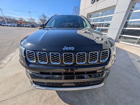 Used 2024 Jeep Compass Limited AWD/4WD image 10