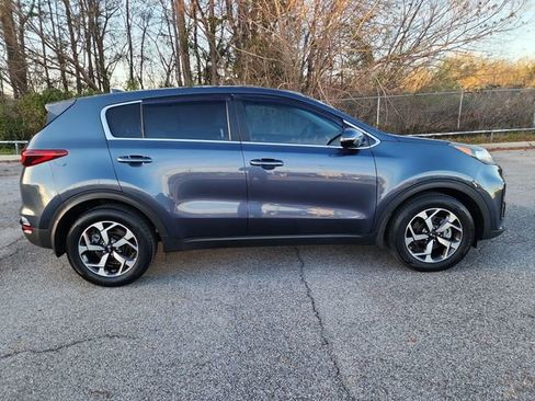 Used 2020 Kia Sportage LX w/ LX Popular Package image 6
