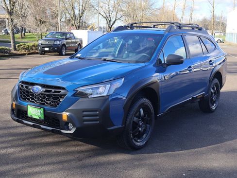Used 2022 Subaru Outback Wilderness image 12