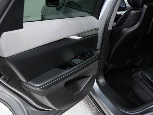Used 2025 Cadillac Optiq Sport 2 w/ LPO, Floor Liner Package AWD/4WD image 36