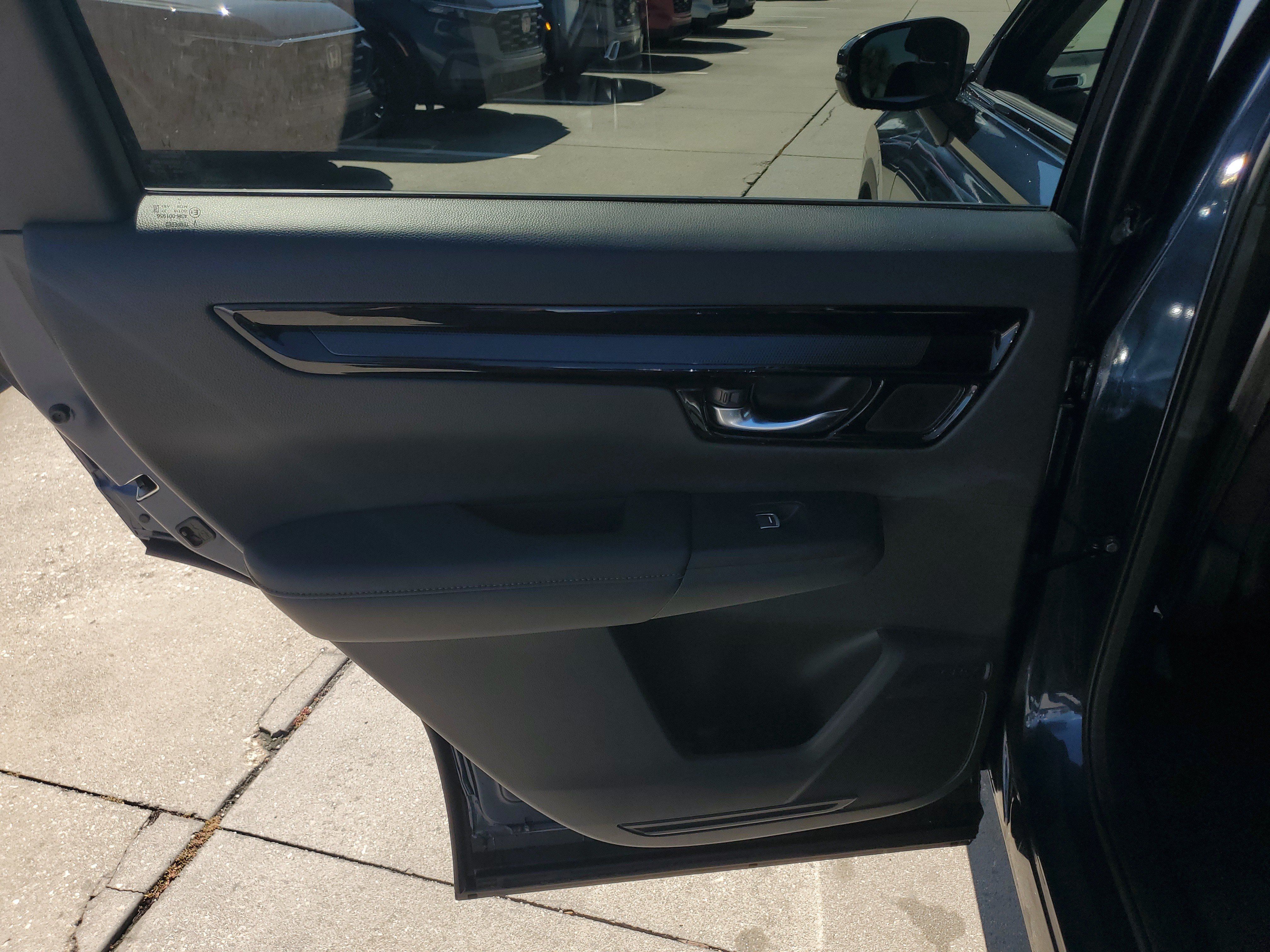 Used 2025 Honda CR-V EX-L image 12