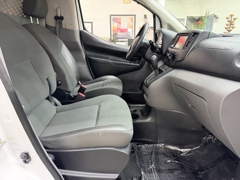 Used 2020 Nissan NV200 SV w/ Back Door Glass Package FWD image 15