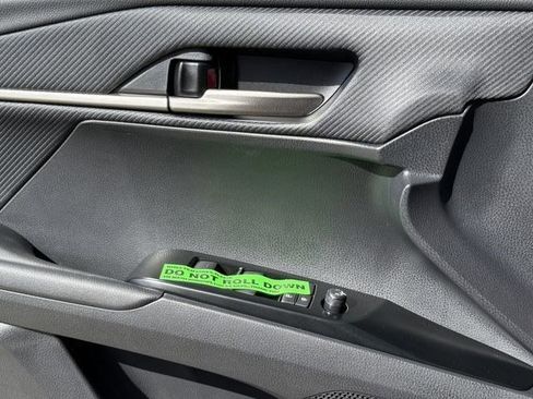 New 2026 Toyota Camry Hybrid image 19