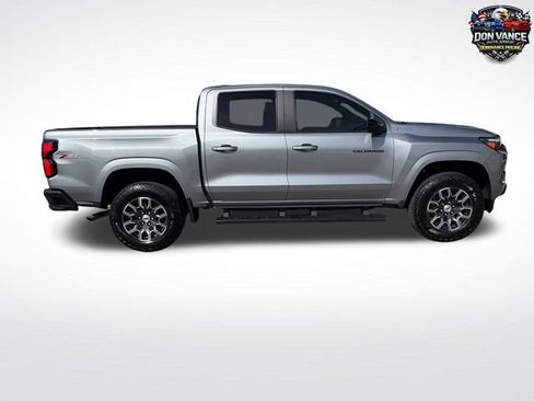 Used 2023 Chevrolet Colorado Z71 w/ Z71 Convenience Package 2 AWD/4WD image 11