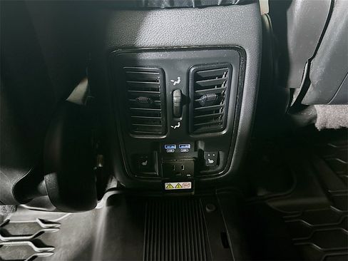 Used 2020 Dodge Durango GT image 22