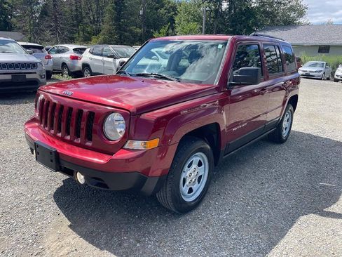 Used 2016 Jeep Patriot Sport w/ Power Value Group AWD/4WD image 1