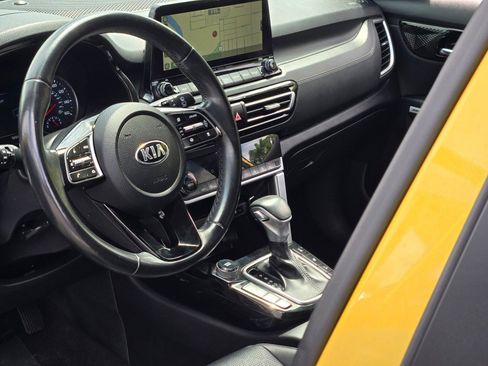 Used 2021 Kia Seltos SX image 22