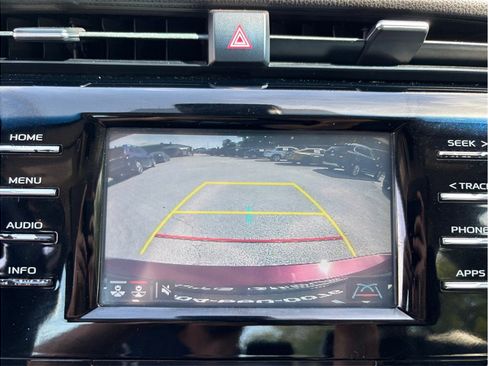 Used 2018 Toyota Camry XSE FWD image 29