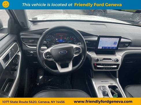 Used 2022 Ford Explorer XLT w/ Equipment Group 202A AWD/4WD image 16