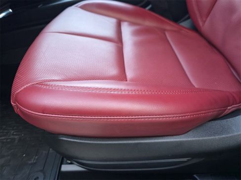 Used 2023 Lincoln Corsair Reserve image 18