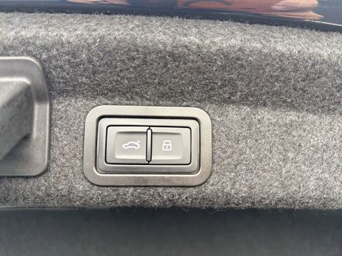 Used 2021 Audi A6 Premium Plus w/ Premium Plus Package image 23