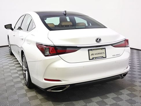 Used 2020 Lexus ES 350 Ultra Luxury w/ Accessory Package 2 FWD image 4
