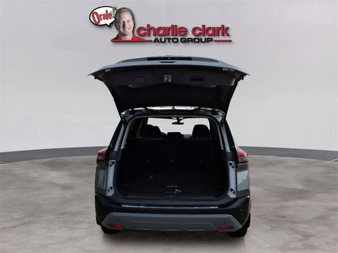 Used 2023 Nissan Rogue SV image 20