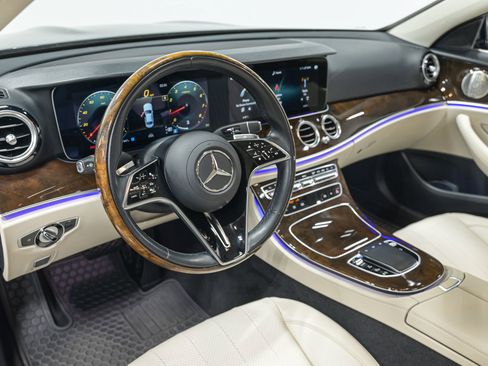 Used 2022 Mercedes-Benz E 350 4MATIC Sedan image 14