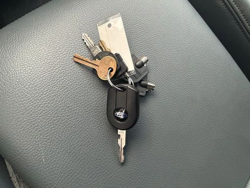 Used 2016 Ford F550 2WD Regular Cab Super Duty image 32