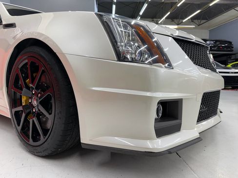 Used 2010 Cadillac CTS V image 8