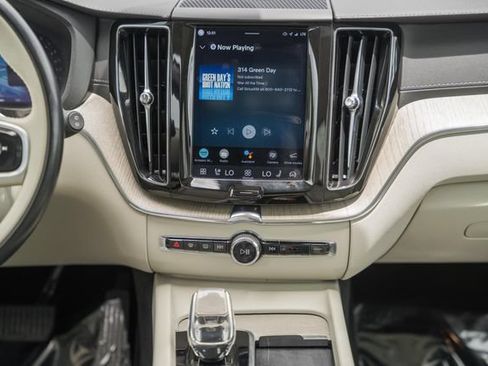 Certified 2022 Volvo XC60 B5 Inscription AWD/4WD image 22
