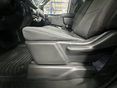 Used 2020 Chevrolet Silverado 1500 Custom w/ Custom Value Package AWD/4WD image 18