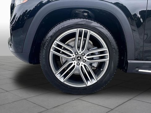 Used 2026 Mercedes-Benz GLS 450 4MATIC image 11
