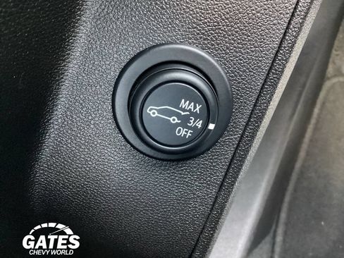 Used 2023 Chevrolet Equinox LT AWD/4WD image 22