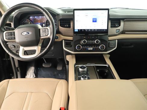 Used 2024 Ford Expedition Max Limited image 18