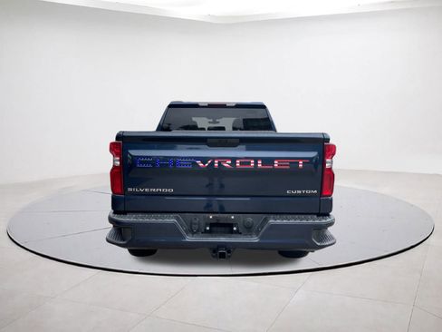 Used 2019 Chevrolet Silverado 1500 Custom w/ Custom Value Package image 20