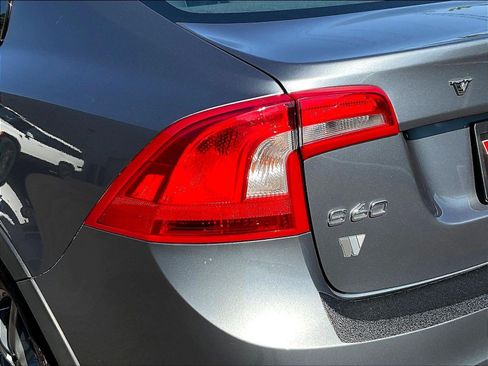 Used 2016 Volvo S60 T5 Cross Country Platinum w/ Protection Package AWD/4WD image 23