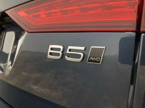 Used 2025 Volvo V60 B5 Cross Country Plus AWD/4WD image 91
