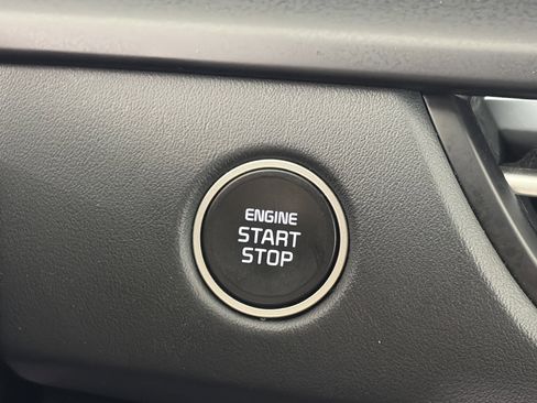 Certified 2024 Kia Seltos EX image 29