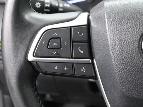Certified 2024 Toyota Highlander LE AWD/4WD image 20