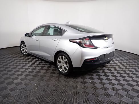 Used 2018 Chevrolet Volt Premier w/ Driver Confidence Package image 11