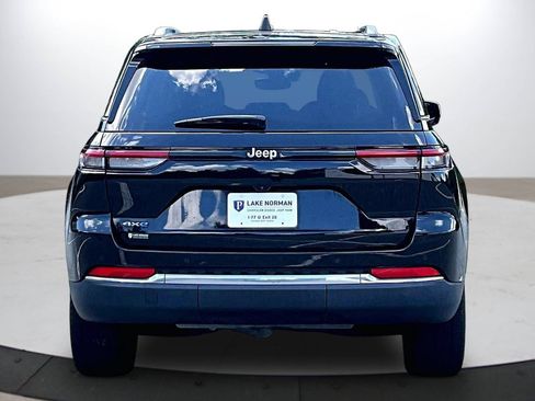 Used 2023 Jeep Grand Cherokee 4WD 4xe image 7