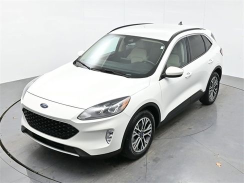 Used 2020 Ford Escape SEL image 36