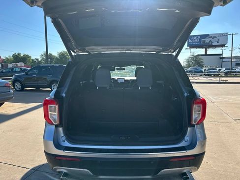 Used 2020 Ford Explorer Limited RWD image 16