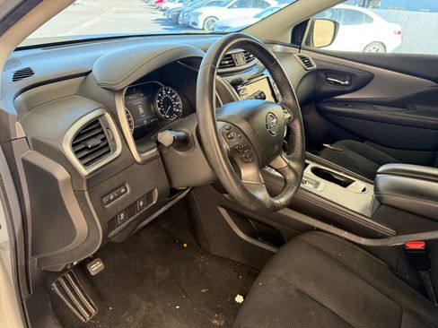 Used 2020 Nissan Murano SV image 14
