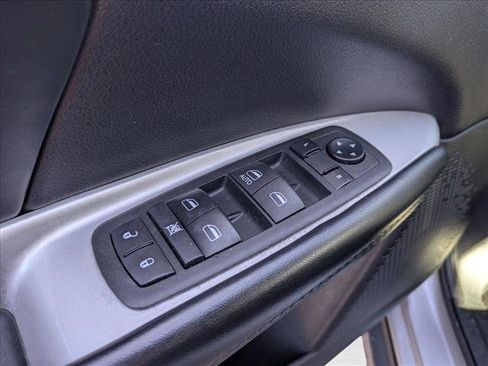 Used 2019 Dodge Journey SE w/ Blacktop Package image 11