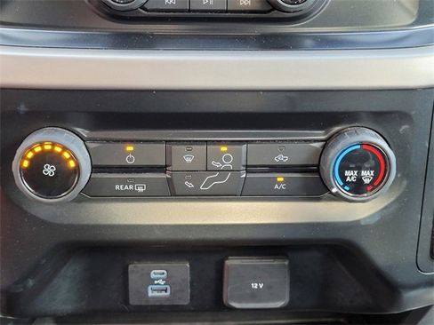 Used 2021 Ford F150 XLT image 24