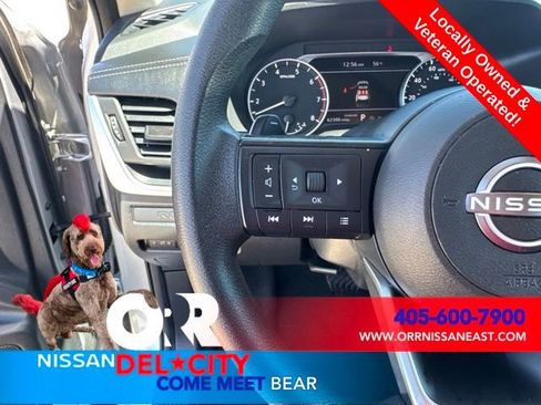 Used 2024 Nissan Rogue S FWD image 15