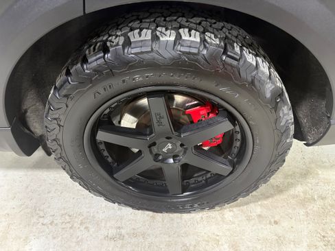 Used 2021 Ford Explorer ST w/ Equipment Group 401A image 7