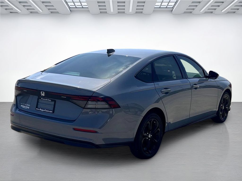 Used 2025 Honda Accord SE image 3