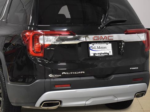 Used 2023 GMC Acadia SLT image 37
