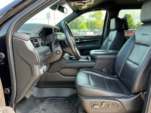 Certified 2021 GMC Yukon XL Denali AWD/4WD image 4