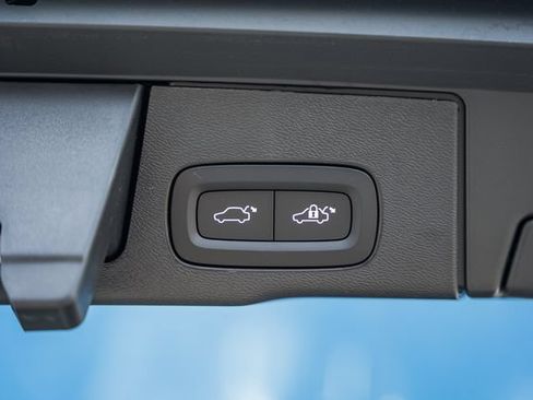 New 2026 Volvo XC60 T8 Plus AWD/4WD image 11