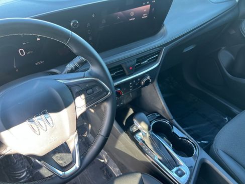 Used 2025 Buick Encore GX Preferred image 20