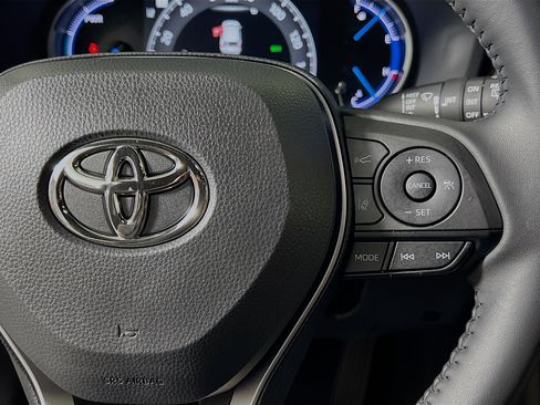 Used 2023 Toyota RAV4 XSE AWD/4WD image 20