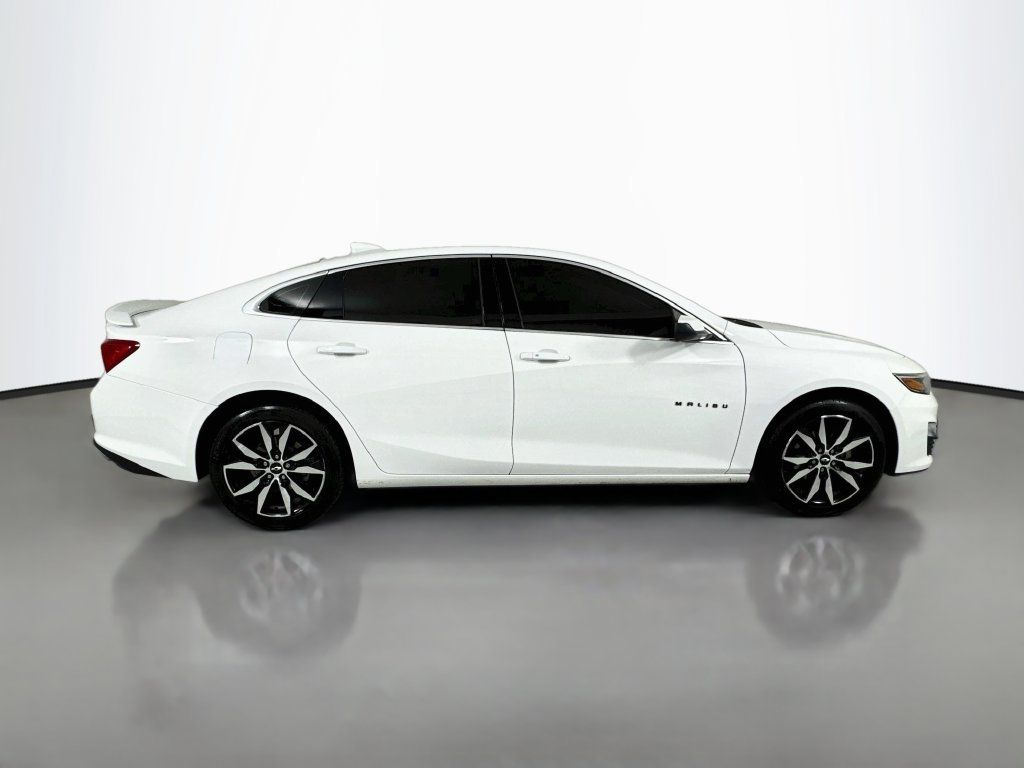 Used 2022 Chevrolet Malibu RS FWD image 9