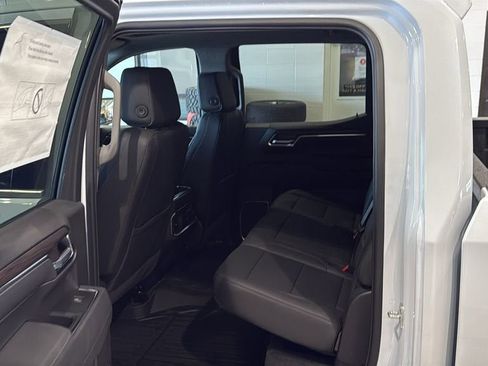 New 2026 GMC Sierra 1500 SLT w/ SLT Premium Plus Package AWD/4WD image 18