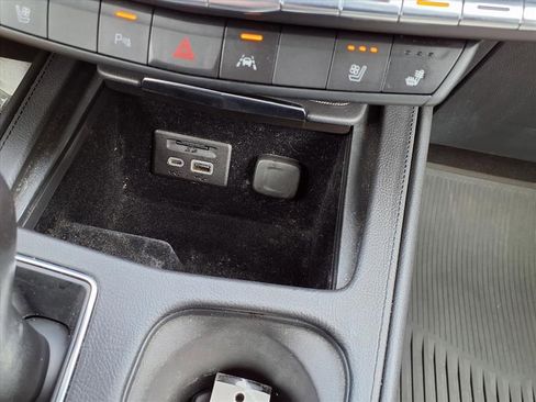 Used 2020 Cadillac XT4 Sport image 11