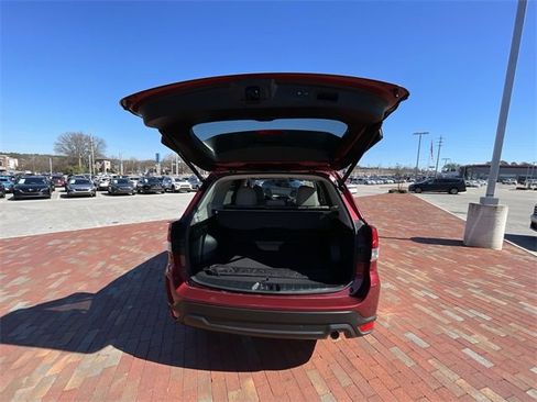 Used 2023 Subaru Forester Limited image 30